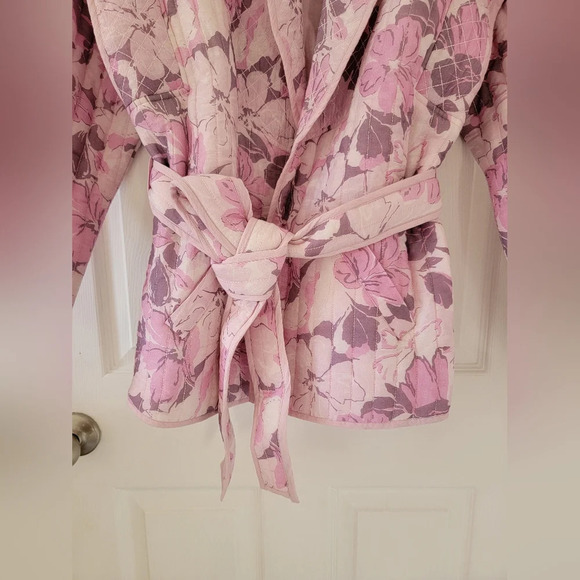 Tularosa Tate Quilted Jacket in Lyla Tropical Floral NEW - Picture 7 of 11